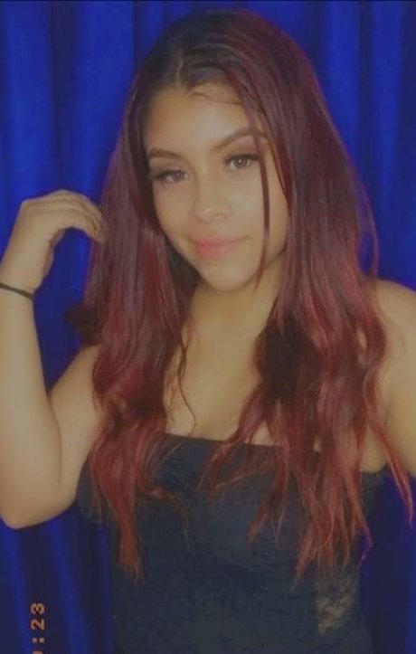 Nøgent lækket OnlyFans-billede af Laura Valentina
