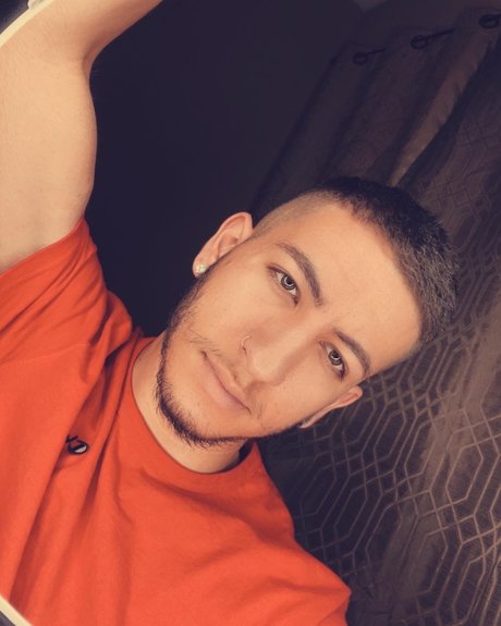 Naakte gelekte OnlyFans-foto van Jason Gomez