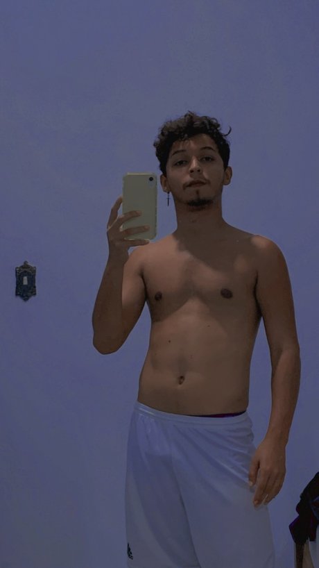 Naken läckt OnlyFans-bild av Luke