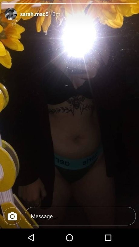 Foto nua vazada do OnlyFans de Sarah