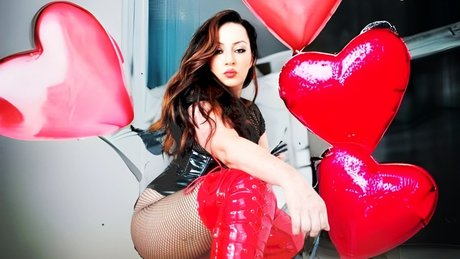 Naken läckt OnlyFans-bild av Lady Scarlett Fate