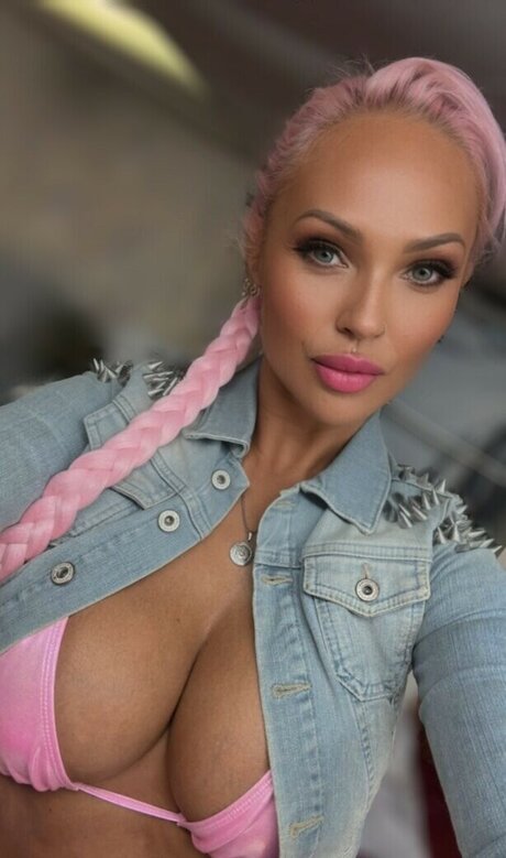 Camilla Jayne