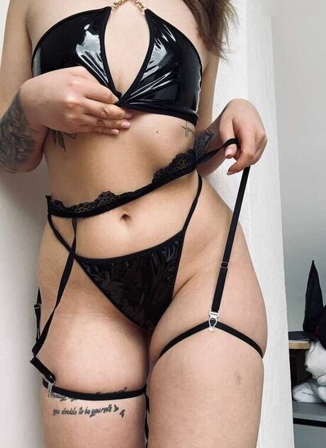 Yourzoeyy