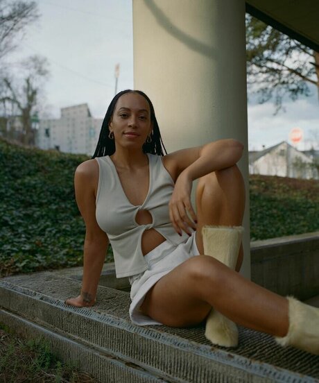 Nacktes geleaktes OnlyFans-Foto von Solange Knowles
