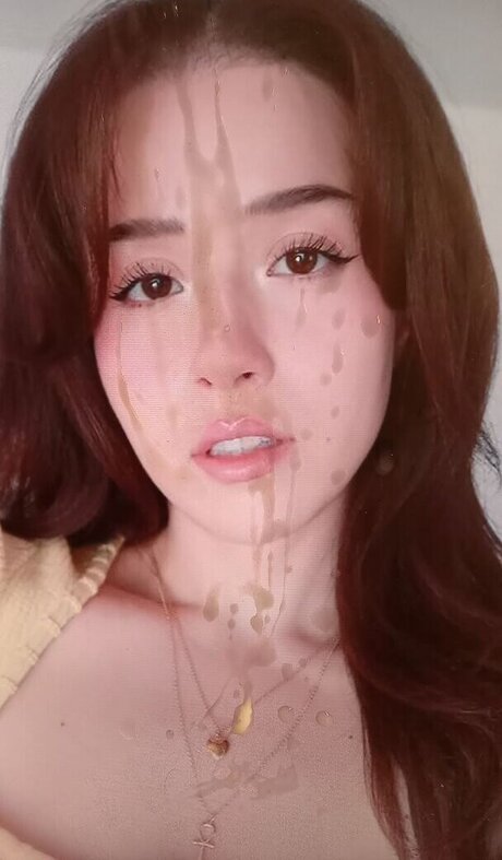 Naakte gelekte OnlyFans-foto van Cum Tributes