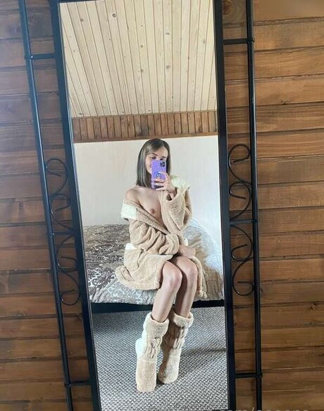 Eva_oopsy