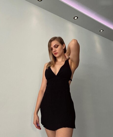 Обнаженная фотография утечки OnlyFans от Colaway