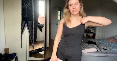Naakte gelekte OnlyFans-foto van Formulalena