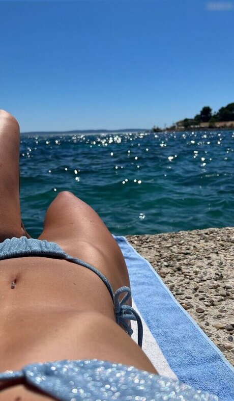 Anna Maria Schimanski OnlyFansリークヌード写真