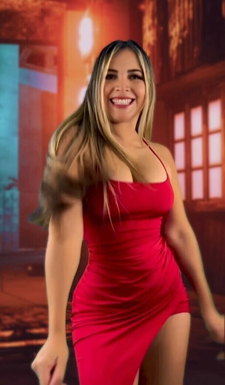 Lorena Is Dancing