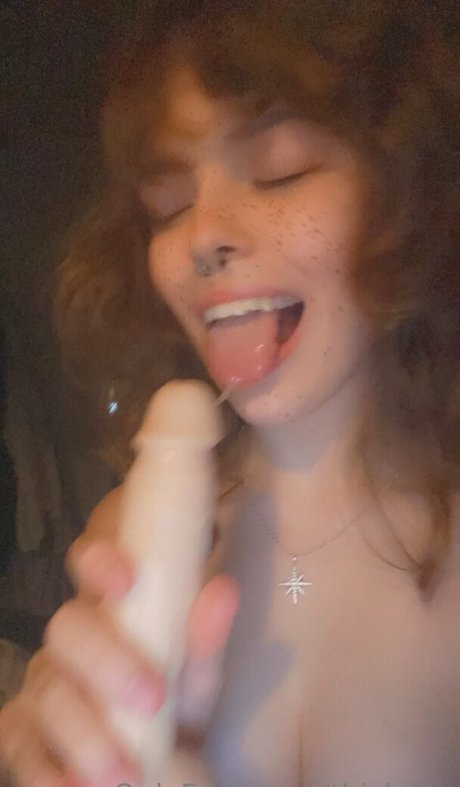 Naken läckt OnlyFans-bild av Thislxlita