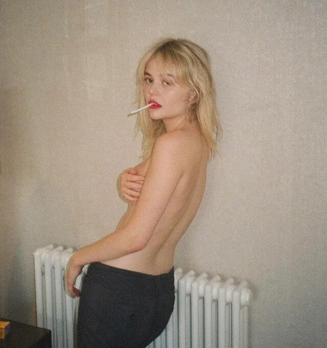 Emily Alyn Lind