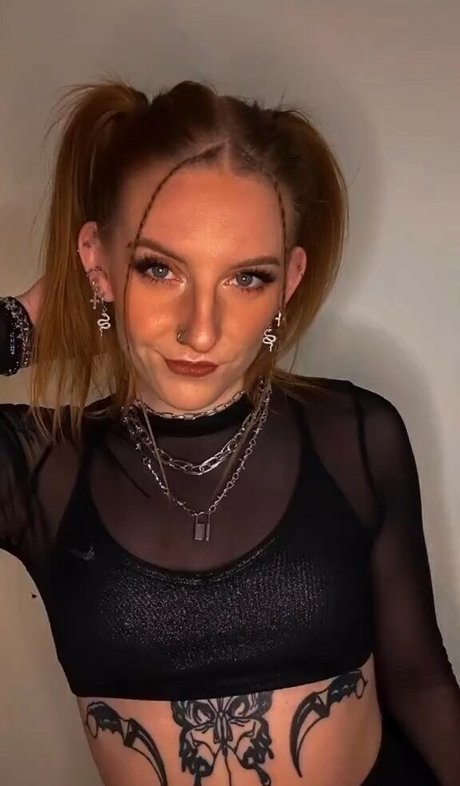 Nahá fotka uniklých OnlyFans od Towfacedkimmy
