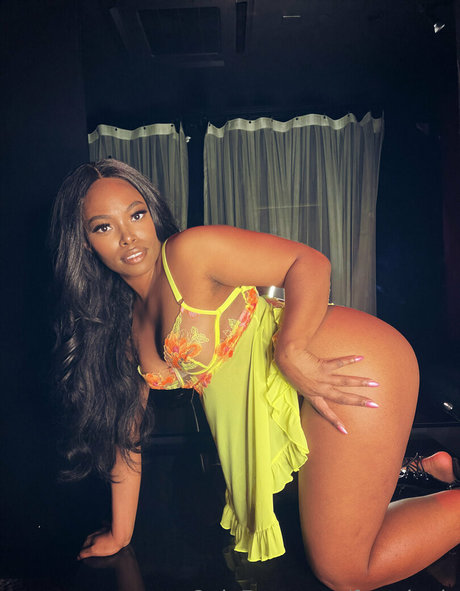 Footsieplz OnlyFans