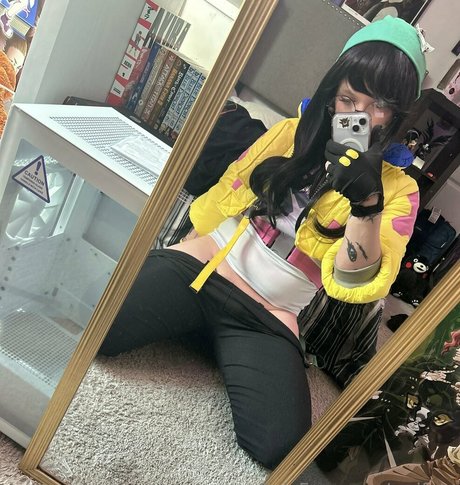 Waifuta OnlyFans泄露裸照