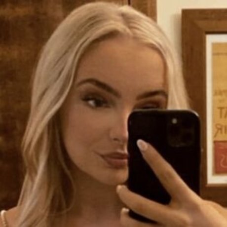 Nagie wyciekłe zdjęcie OnlyFans od Emily Hewertson