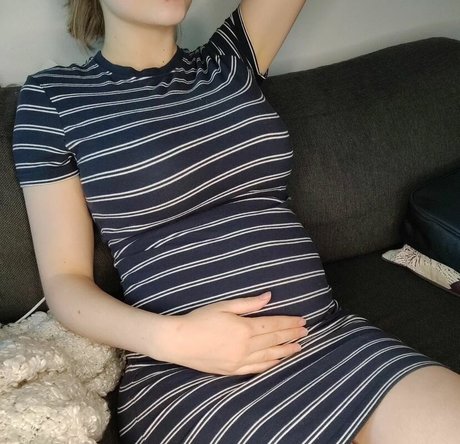 Nahá fotka uniklých OnlyFans od Kristina