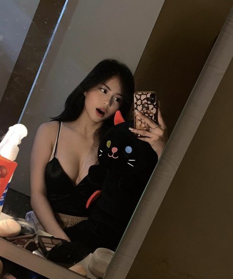 Alaston vuotanut OnlyFans-kuva Bunnygirlneki