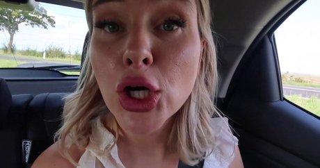 Обнаженная фотография утечки OnlyFans от Maren Wolf