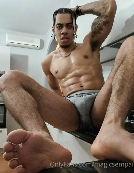 Nahá fotka uniklých OnlyFans od Magicsempai