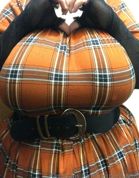 Alasti lekkinud OnlyFans-i pilt Softtittybogwitch