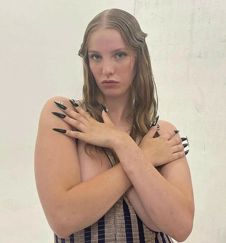 Eliza Goldsmith  nude leaked OnlyFans photo