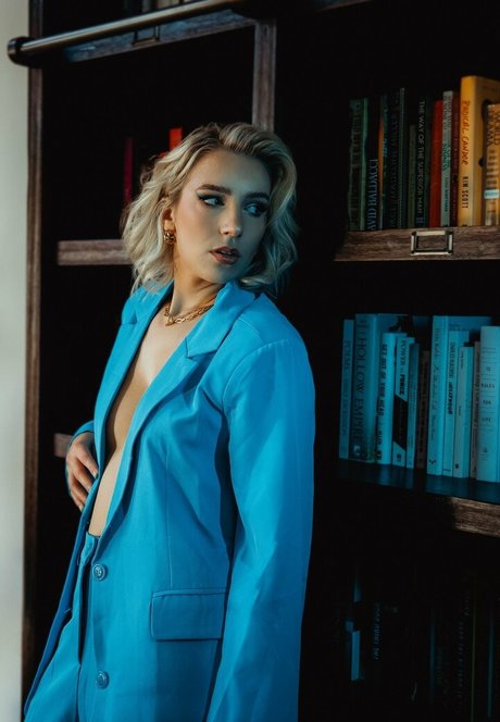 Courtney Miller