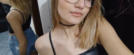 Naken lekkede OnlyFans-bilde av Ggatinhameow