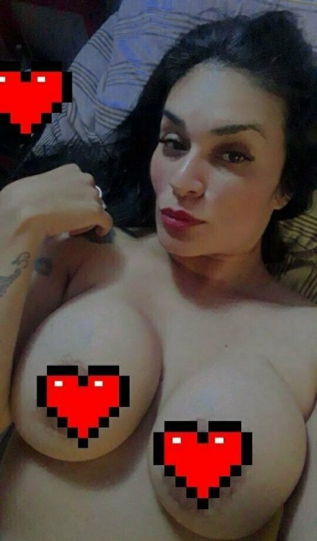 Naakte gelekte OnlyFans-foto van Tatiyuss