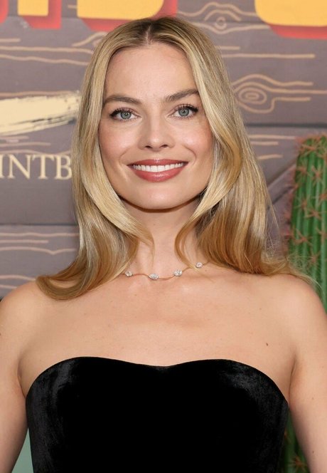 Margot Robbie