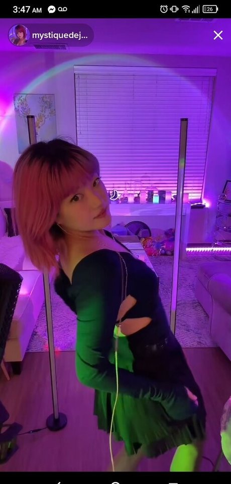 Nahá fotka uniklých OnlyFans od Mystiquede