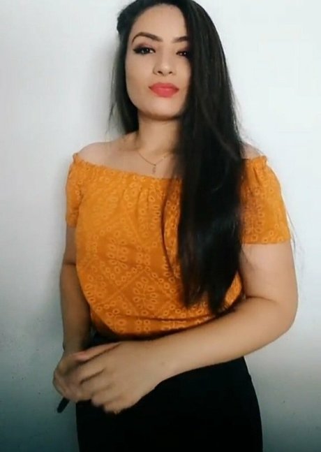 Nahá fotka uniklých OnlyFans od Angelica Lima