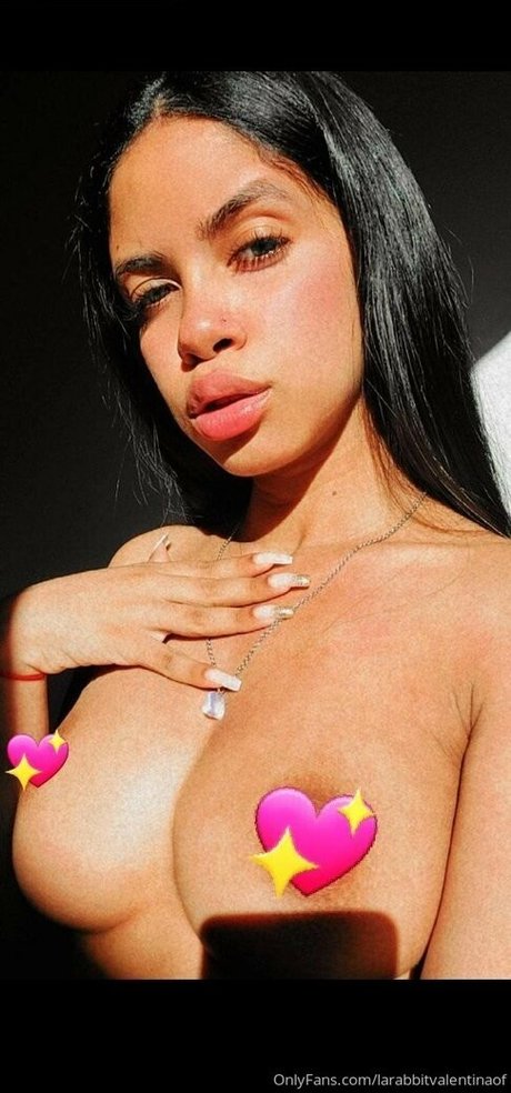 Naken lekkede OnlyFans-bilde av Larabbitvalentinaof