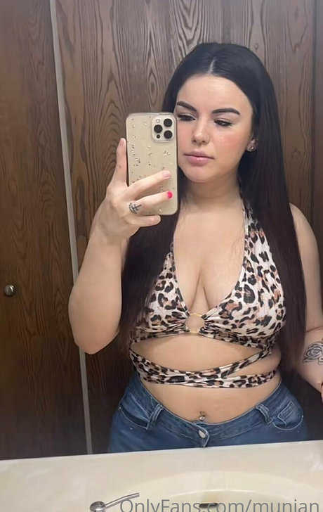 Nahá fotka uniklých OnlyFans od Munjan