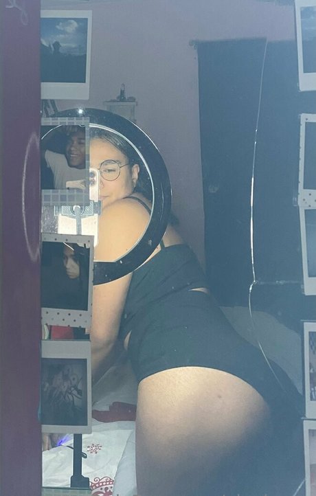 Nahá fotka uniklých OnlyFans od Xluckyme