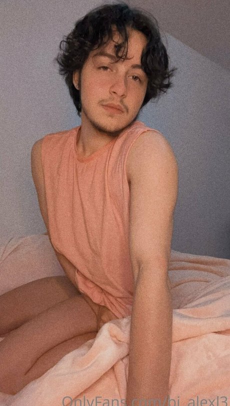 Foto di nudo di fuga di OnlyFans di Xox0kai0xox