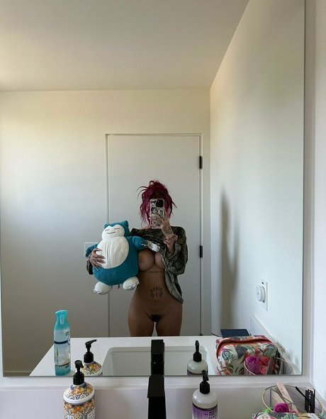 Naken lekkede OnlyFans-bilde av Jizzjazz King Wavy