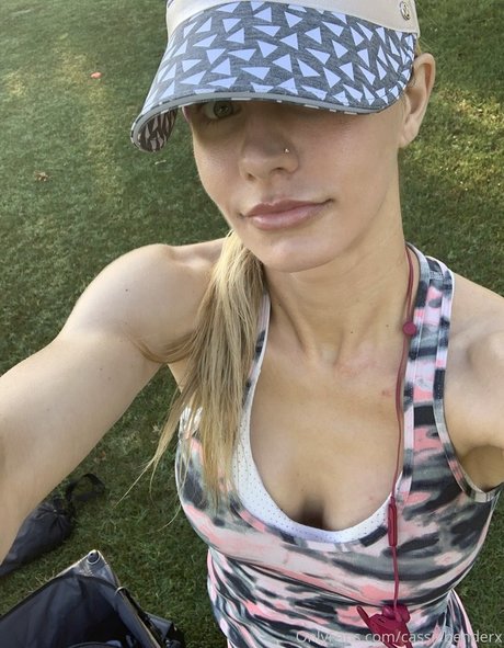Nahá fotka uniklých OnlyFans od Cassie Bender
