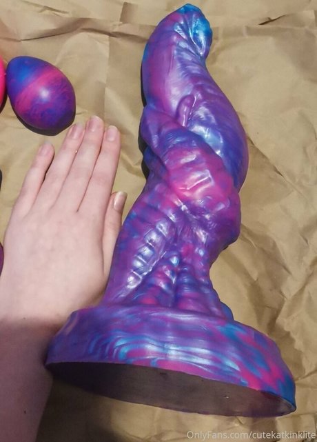 Nacktes geleaktes OnlyFans-Foto von Cutekatkinklite