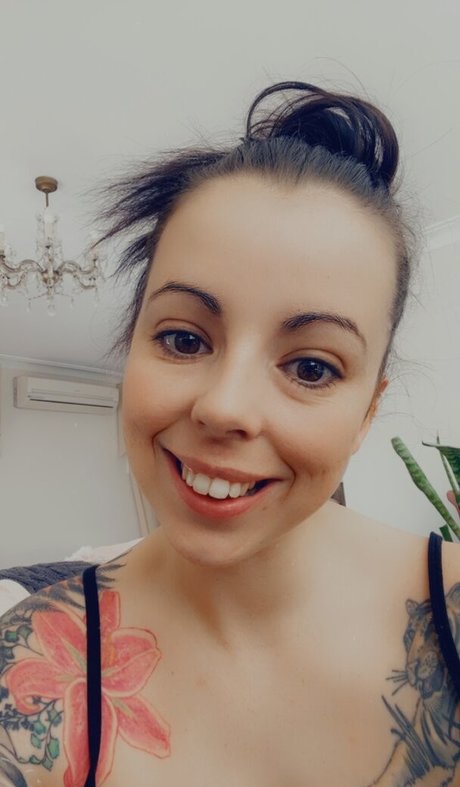Miss Bb OnlyFans 유출 누드 사진