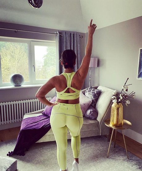 Saira Khan