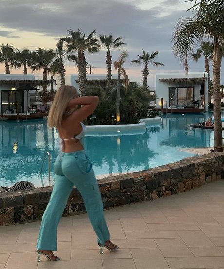 Alasti lekkinud OnlyFans-i pilt Milliet25