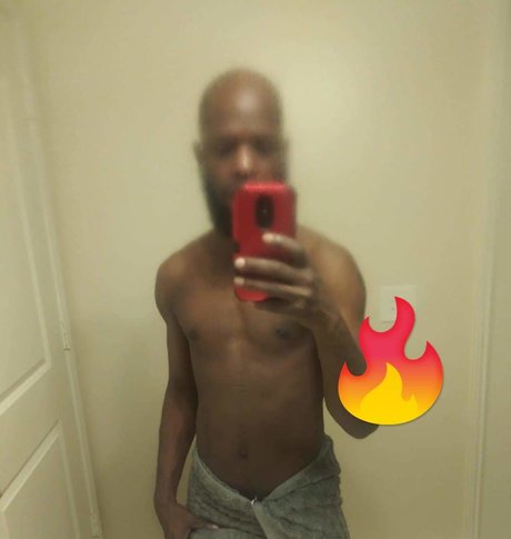 Foto desnuda filtrada de OnlyFans de Lewdaboss