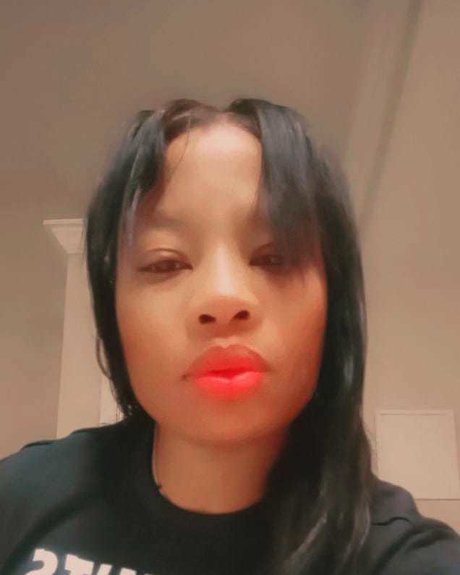 Naken läckt OnlyFans-bild av Lesebae22