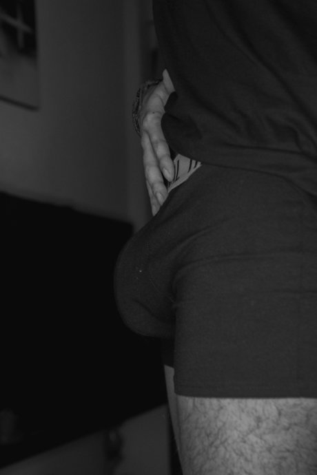 Naakte gelekte OnlyFans-foto van Le Russo