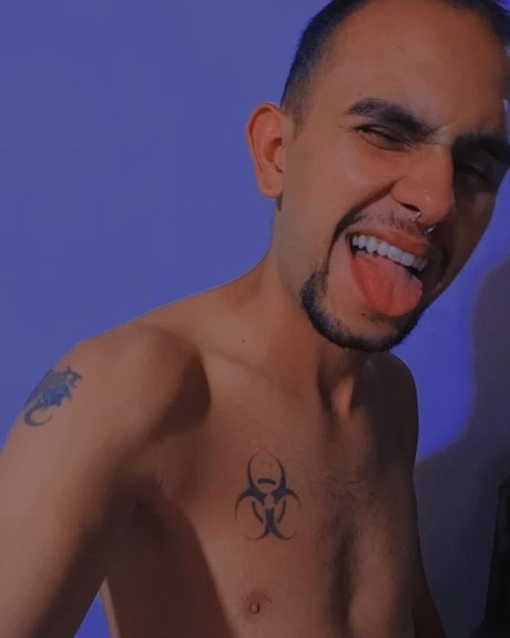 Обнаженная фотография утечки OnlyFans от Leonardo Samuel
