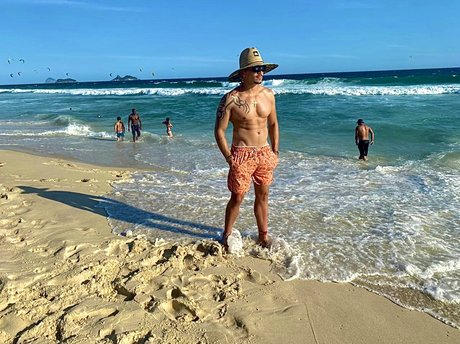 Naken läckt OnlyFans-bild av Leandro