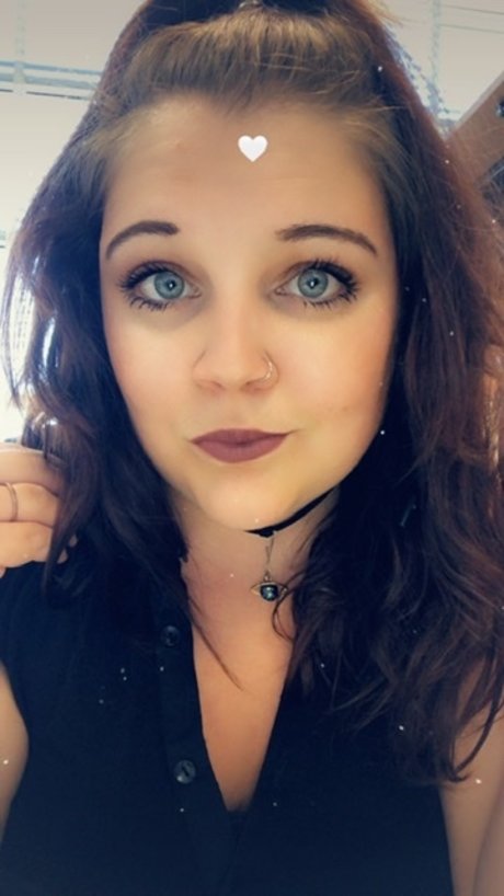 Naken läckt OnlyFans-bild av Layla Amar