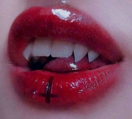 Naken läckt OnlyFans-bild av Tyrra Rose 