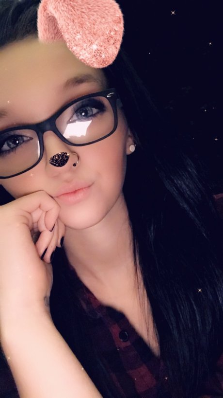 Naken läckt OnlyFans-bild av Momma Leo 